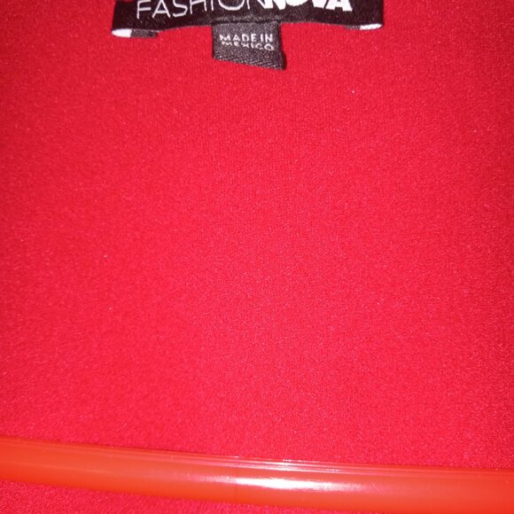 Red Stretch Crepe Womenโs Pantsuit โ Open Blazer & High-Waist Skinny Pants - Picture 2 of 8